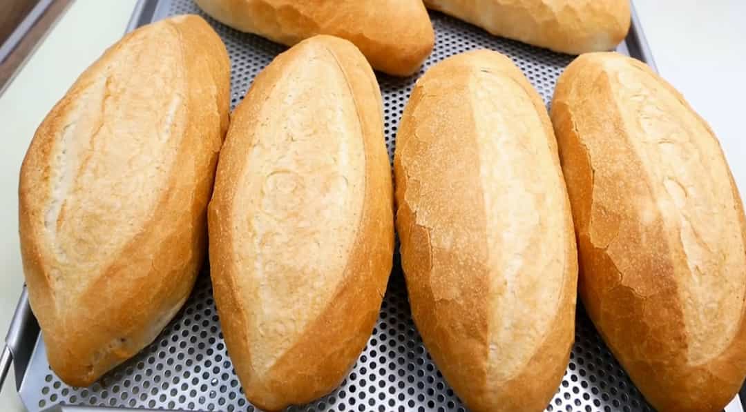 Cách làm bánh mì tại nhà dễ dàng và hiệu quả