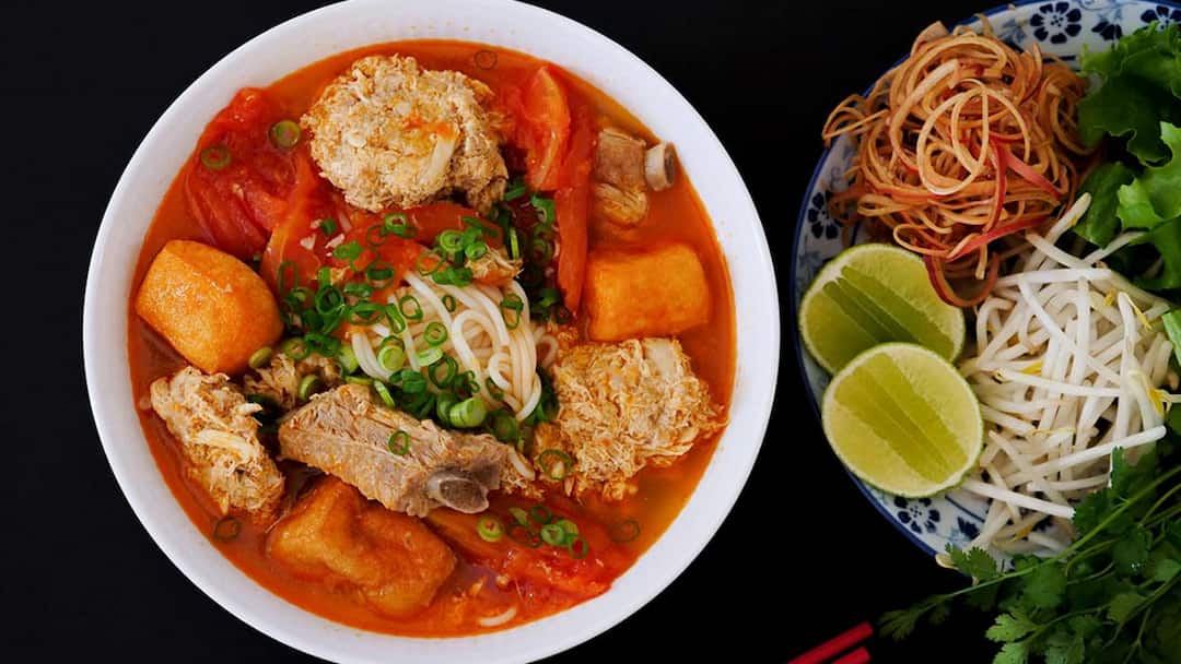 Bún riêu là một món ăn có xuất xứ từ phía Bắc