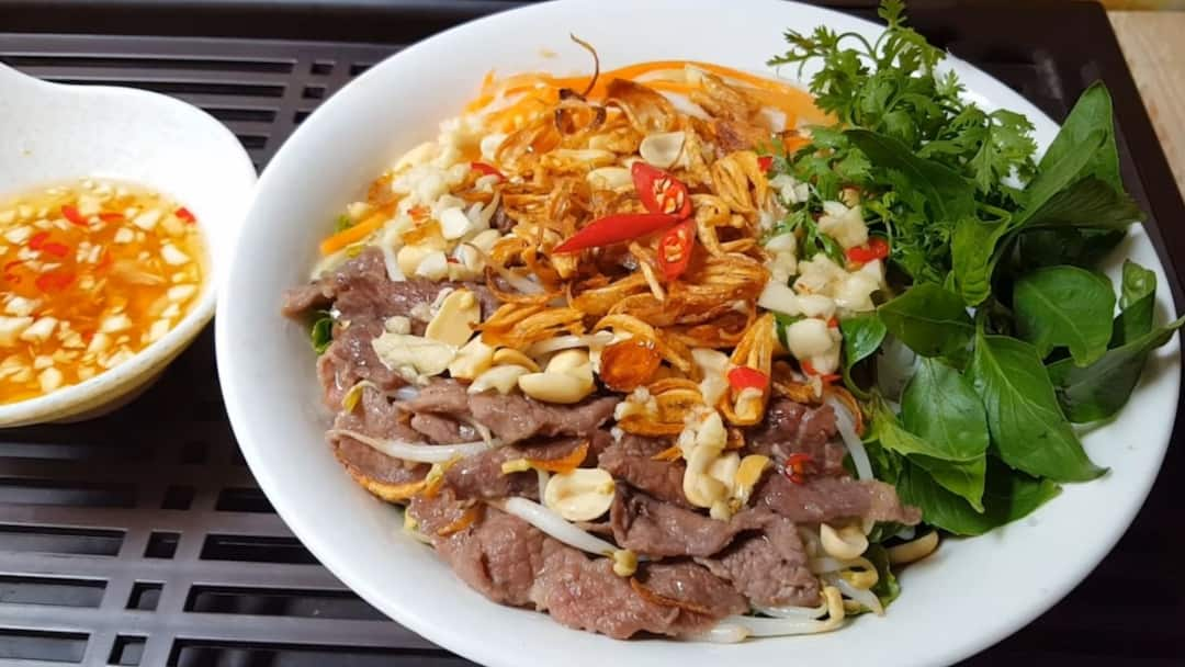 Cách làm phở trộn bò